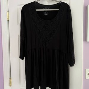 Black Torrid Top with 3/4 Sleeves Size 3x